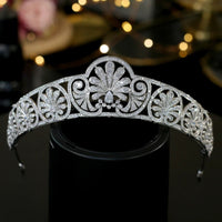 Gorgeous Bridal Cubic Zircon Brides Crowns Tiaras Wedding Headpieces Hair Accessories HT19062